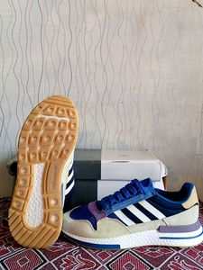 Adidas Sneakers