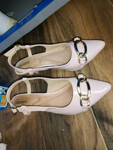 Outry Heel