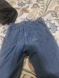 Jeans...mom Fit High Waist Jeans..price Drop