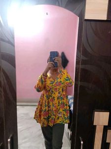 Women  Top
