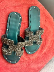 Stylish Green Flats
