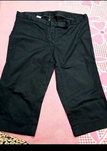 Black Capri Pants