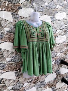 🎀 Casual Green Kurti Top