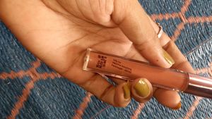 Parul Garg Lipstick
