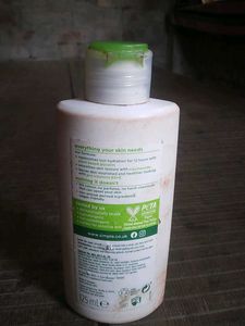 Simple Replenishing Rich Moisturizer