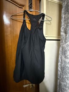 H&amp;M Sport - Black Tank Top