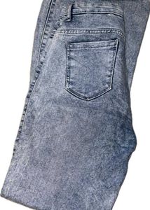 Light Acid Wash Bootcut Jeans with Belly Button