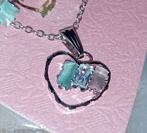 Very Beautiful 1 Pendal♥️ Shape 2 , Ring