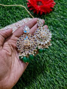 Beautiful Necklace Earring And Mangtika Set