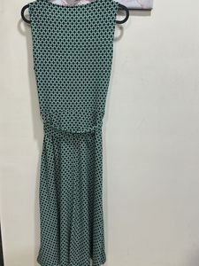 Green &amp; White Geometric Print Dress