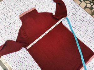 Burgundy turtle neck tshirt for women