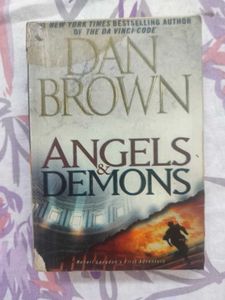 Angels & Demons - Dan Brown