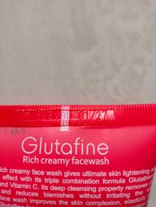 Glutafine Rich Creamy Facewash