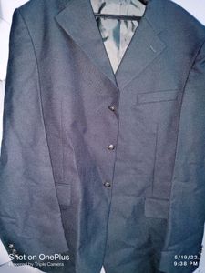 expensive park avanue branded suit