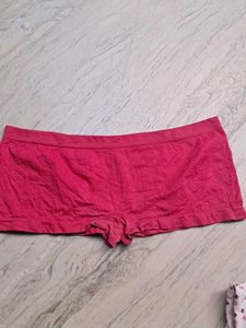 padded  n hipster  panty in cotton imported Fabric