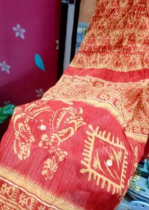 Sleeveless Kurta &amp; Dupatta Set with (Margin)