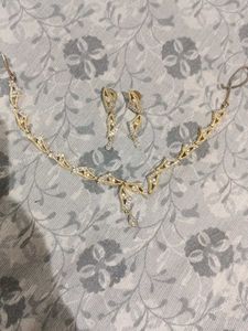Elegant Necklace Set