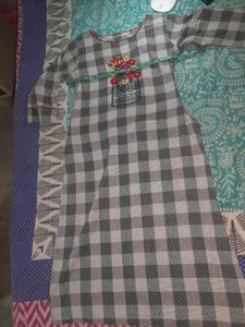 2 Kurtis Beautiful Cotton Kurti