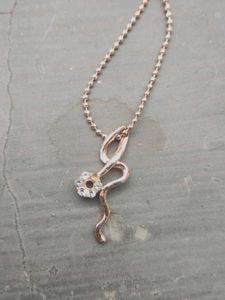 PRICE DROP!! Beautiful Necklace Set Of 2