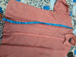 Self Lining Design Men&#39;s Casual SHirt In L 40 Size