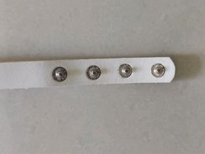 White Heart Chocker From Urbanic