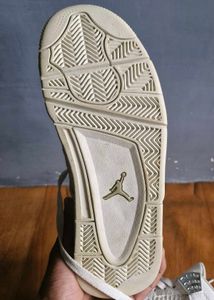 Nike Air Jordan Retro 4