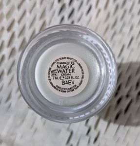 Charlotte tilbury magic water cream
