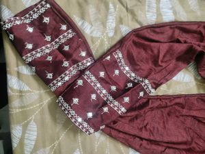 Kurta Set With Mirror Work And Embroidery