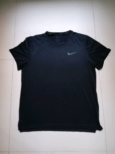 Nike t shirt