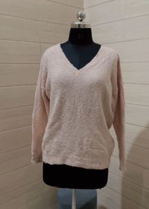 DOROTHY PERRKINS Fluffy V-Neck Sweater