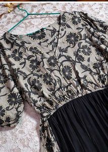 ☄️Elegant Floral Print Midi Dress