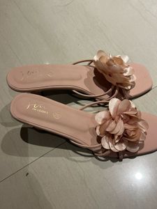 JM Looks Flower Detail Sandals
