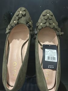 Brand New Stylish Heels In Size 38 Foot Size24.5cm