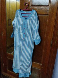 Floral Hand Kurti