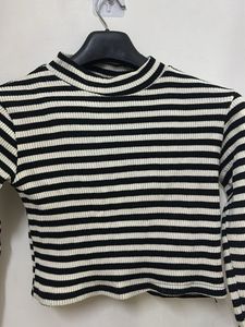 Striped Long Sleeve Crop Top