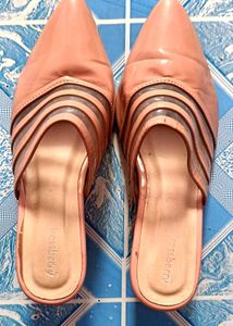 Peach Pointed Toe Heels - Size 5