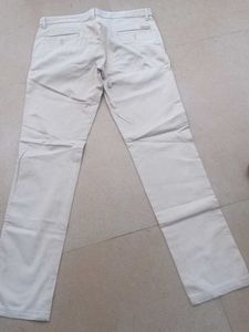 Men&#39;s Cream Chinos