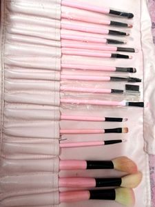Make Up Brushes Dint Used Much Like New
