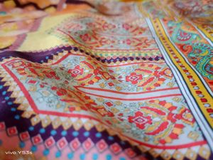 Yellow 🟡💛 Kurti -with Beautiful Printed Design