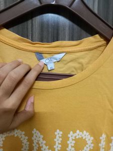 Yellow &#39;Sonrie&#39; Tee