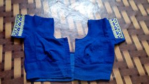 🆕Saree With Stitched Blouse