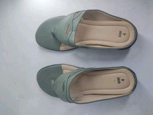 New Sandal