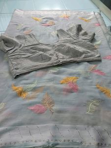 Thread Work Designated Saree With Stitched Blouse