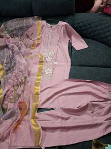 Elegant Pink Embroidered Kurta Set