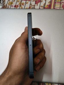 IPHONE 5s Charging Port Repair Needs Only