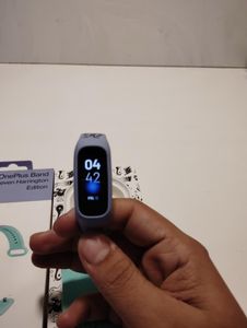 ONEPLUS STEVEN HARRIGNTON EDITION BAND 100%ORIGINA