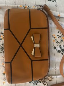 2 in 1, 5 compartment sling bag + pouch