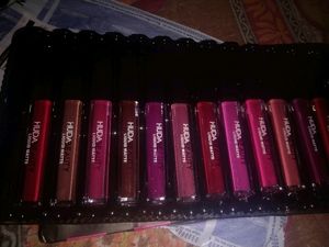 Huda Beauty 👄lipsticks Combo