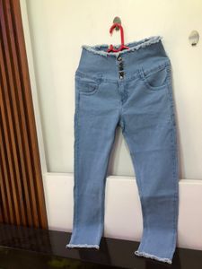 HIGH WAISTED JEANS 👖