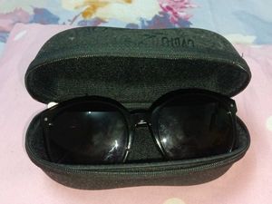 H&amp;M Classy Sunglasses 🕶️ With Case
